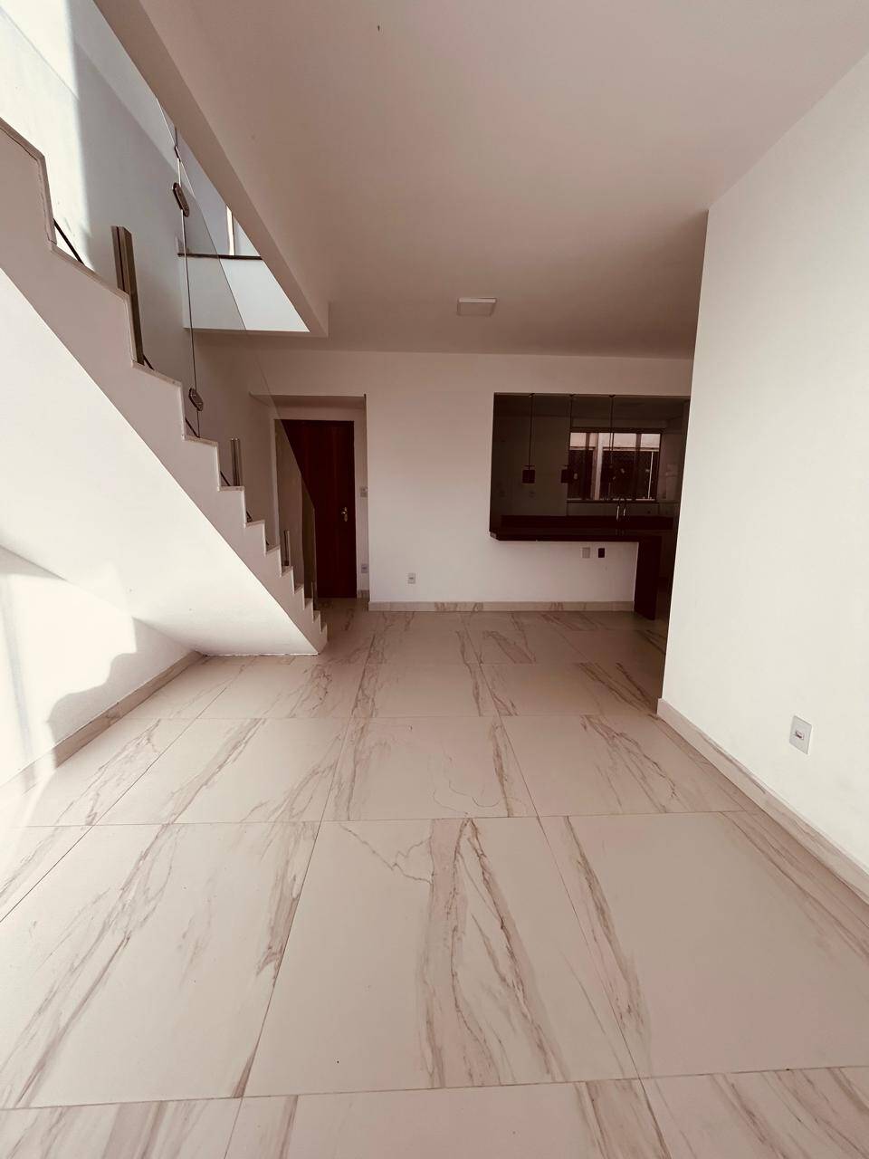 Cobertura à venda com 3 quartos, 235m² - Foto 1