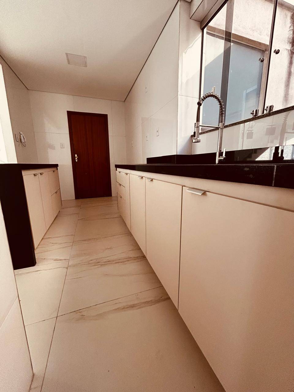 Cobertura à venda com 3 quartos, 235m² - Foto 7