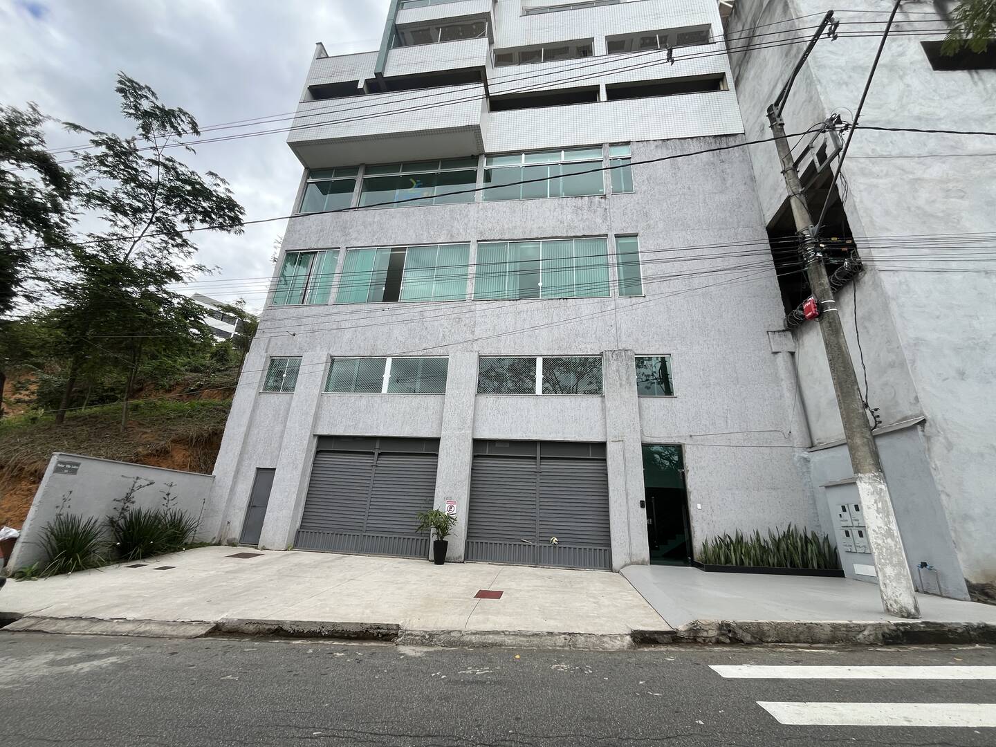 Prédio Inteiro para alugar com 3 quartos, 90m² - Foto 16