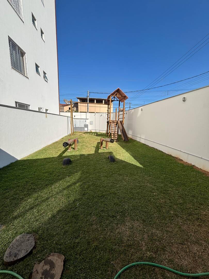 Apartamento para alugar com 2 quartos, 87m² - Foto 10