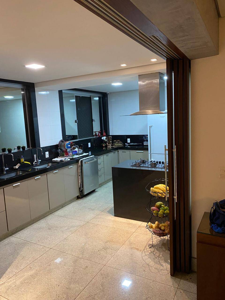 Cobertura à venda com 4 quartos, 311m² - Foto 1