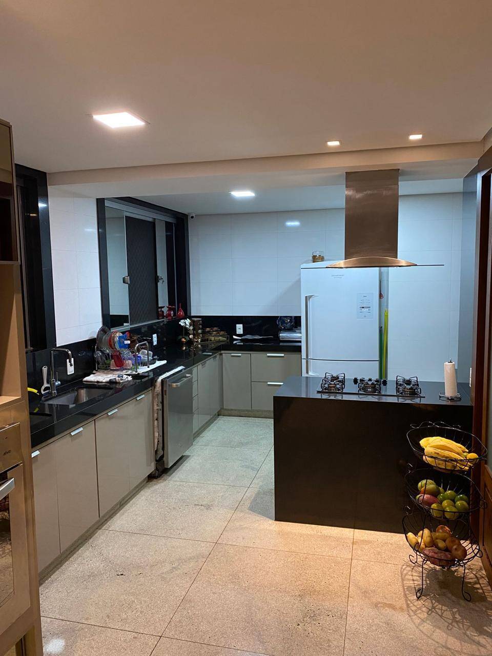 Cobertura à venda com 4 quartos, 311m² - Foto 3