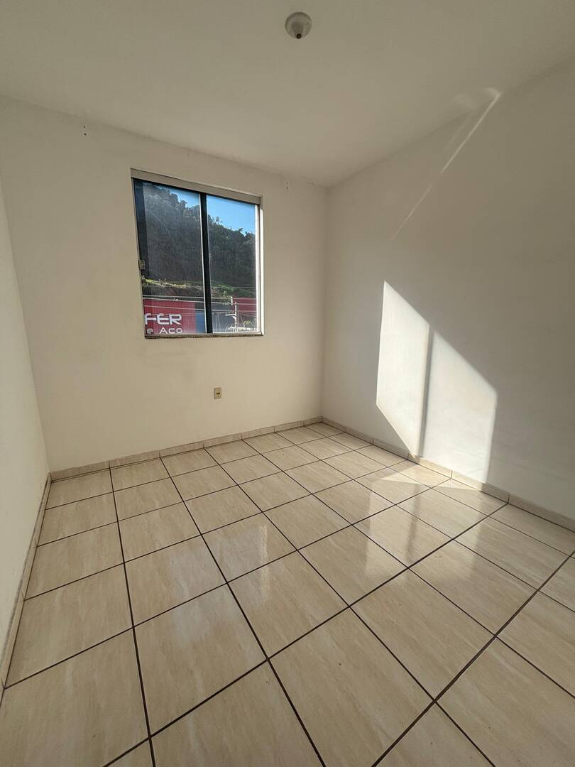 Apartamento para alugar com 2 quartos, 75m² - Foto 5