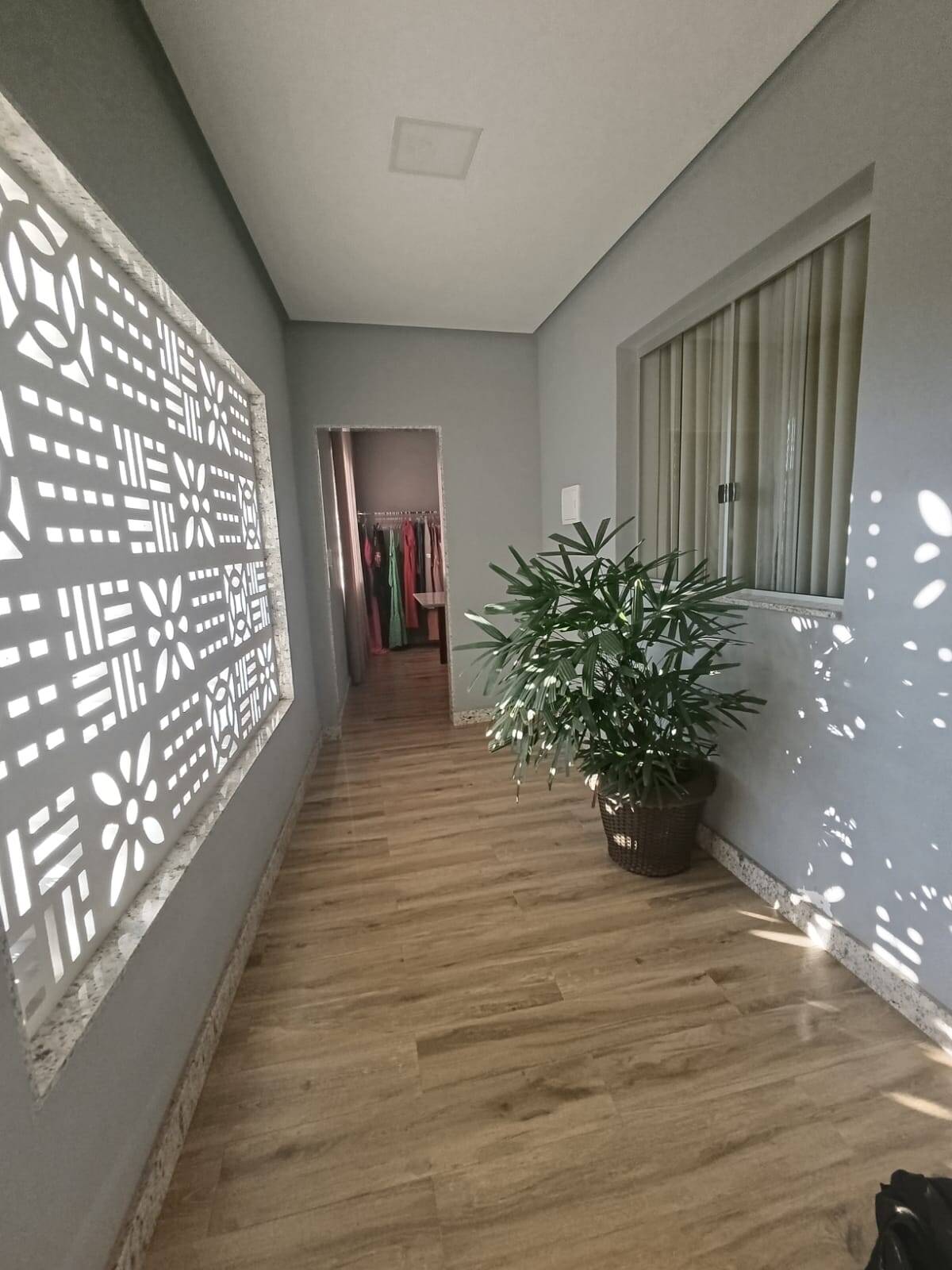 Casa à venda com 5 quartos, 360m² - Foto 2