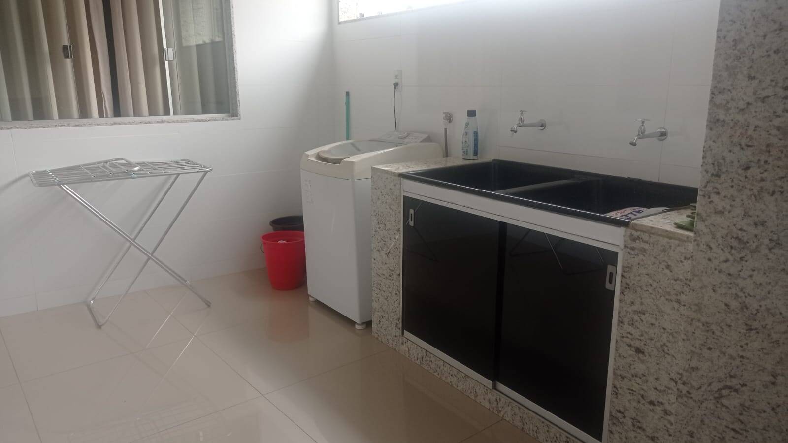Casa à venda com 5 quartos, 360m² - Foto 14