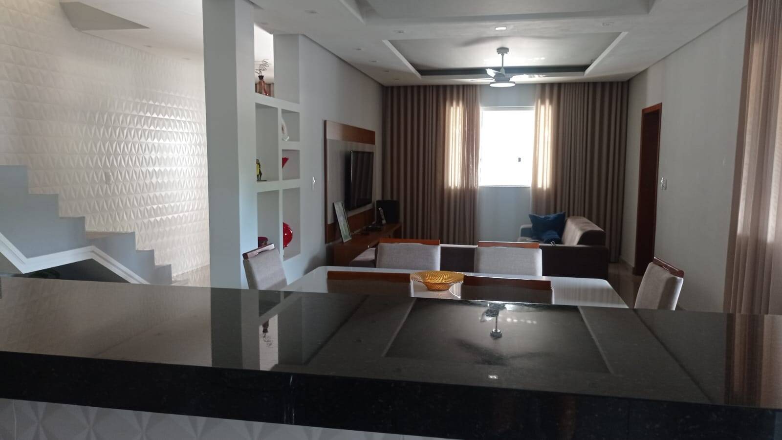 Casa à venda com 5 quartos, 360m² - Foto 3
