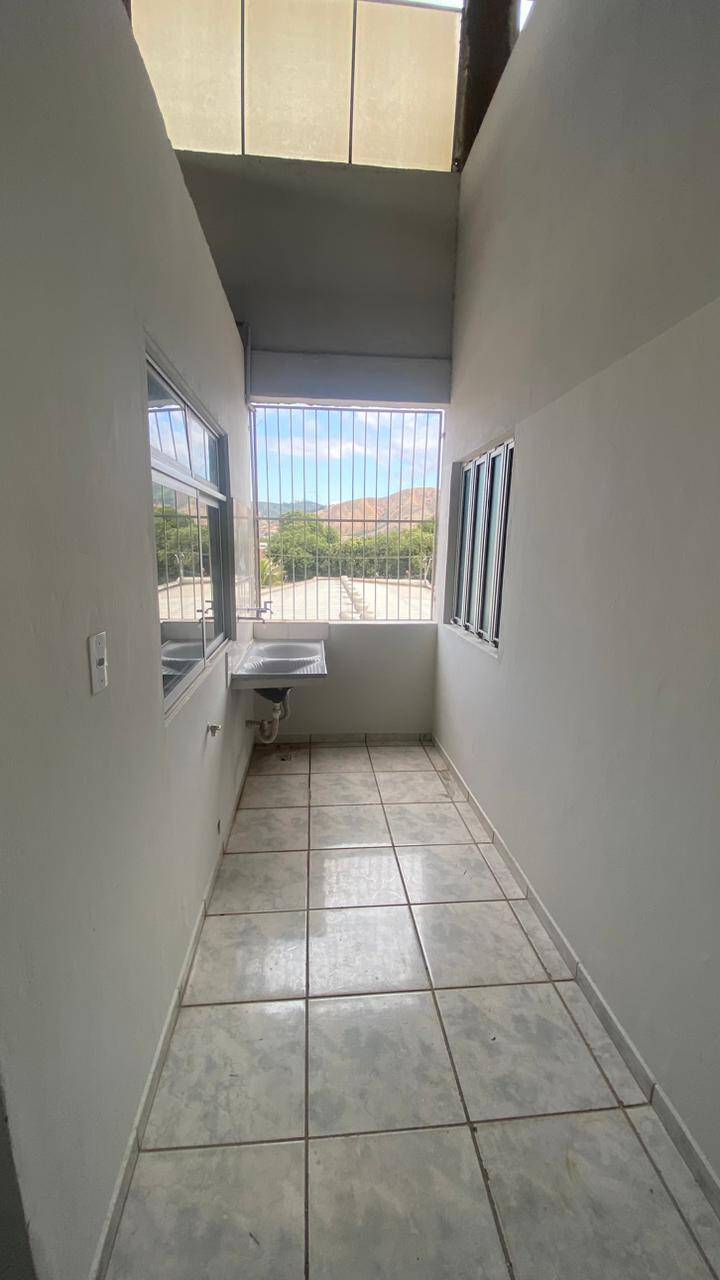 Apartamento para alugar com 2 quartos, 360m² - Foto 8