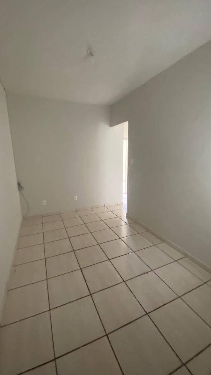 Apartamento para alugar com 2 quartos, 360m² - Foto 4