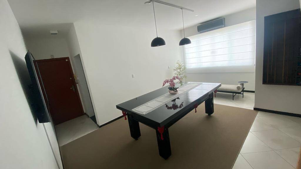 Apartamento à venda com 4 quartos, 237m² - Foto 4