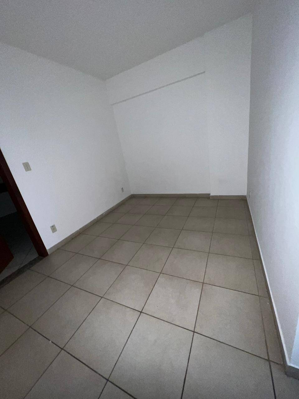 Apartamento à venda com 3 quartos - Foto 8