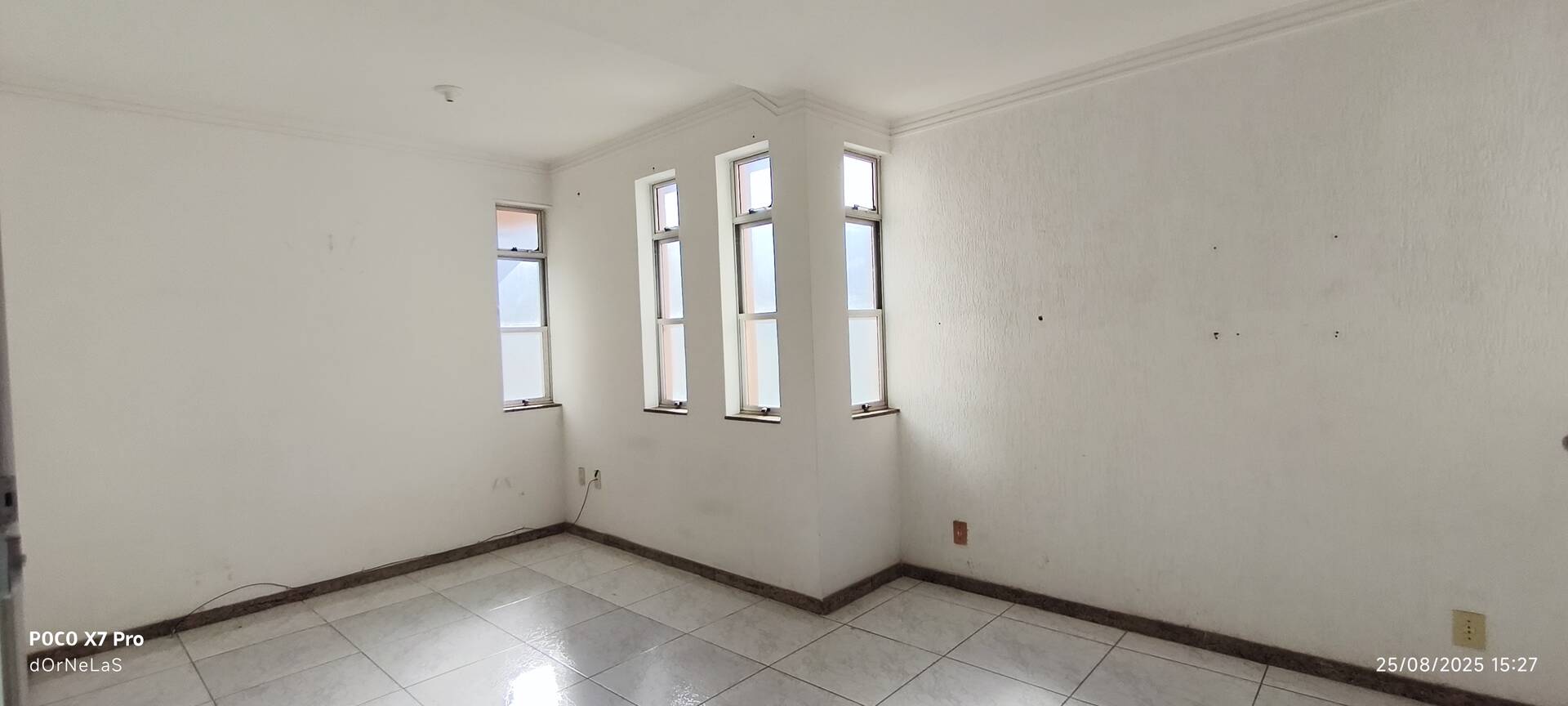 Casa à venda com 3 quartos, 97m² - Foto 3