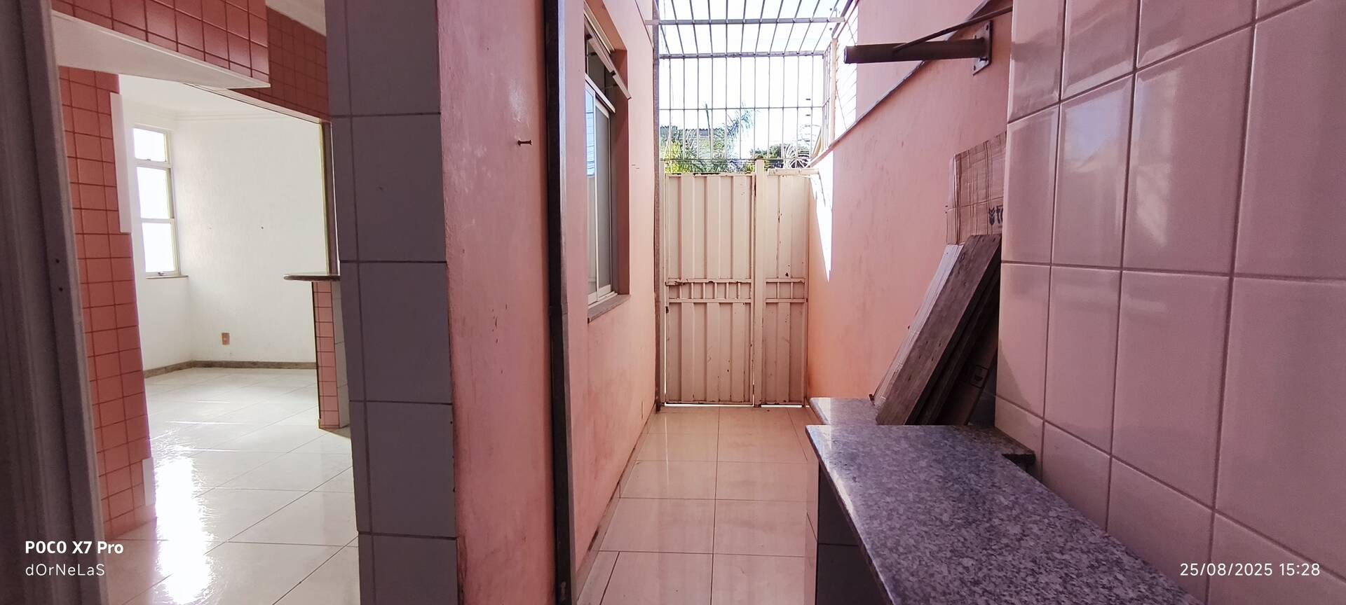 Casa à venda com 3 quartos, 97m² - Foto 7