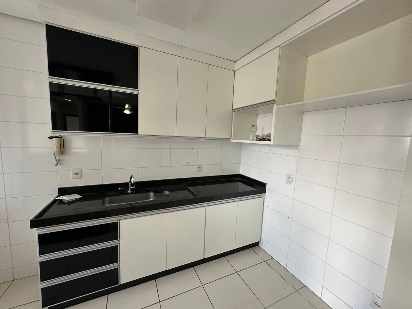 Apartamento à venda com 2 quartos, 73m² - Foto 3