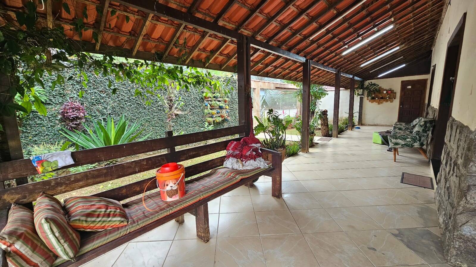 Casa à venda com 4 quartos, 224m² - Foto 13