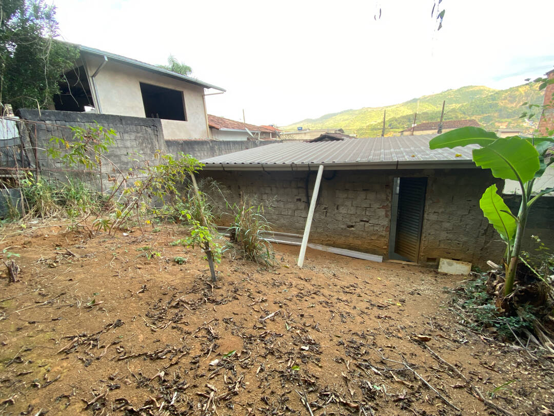 Casa à venda com 2 quartos, 180m² - Foto 19