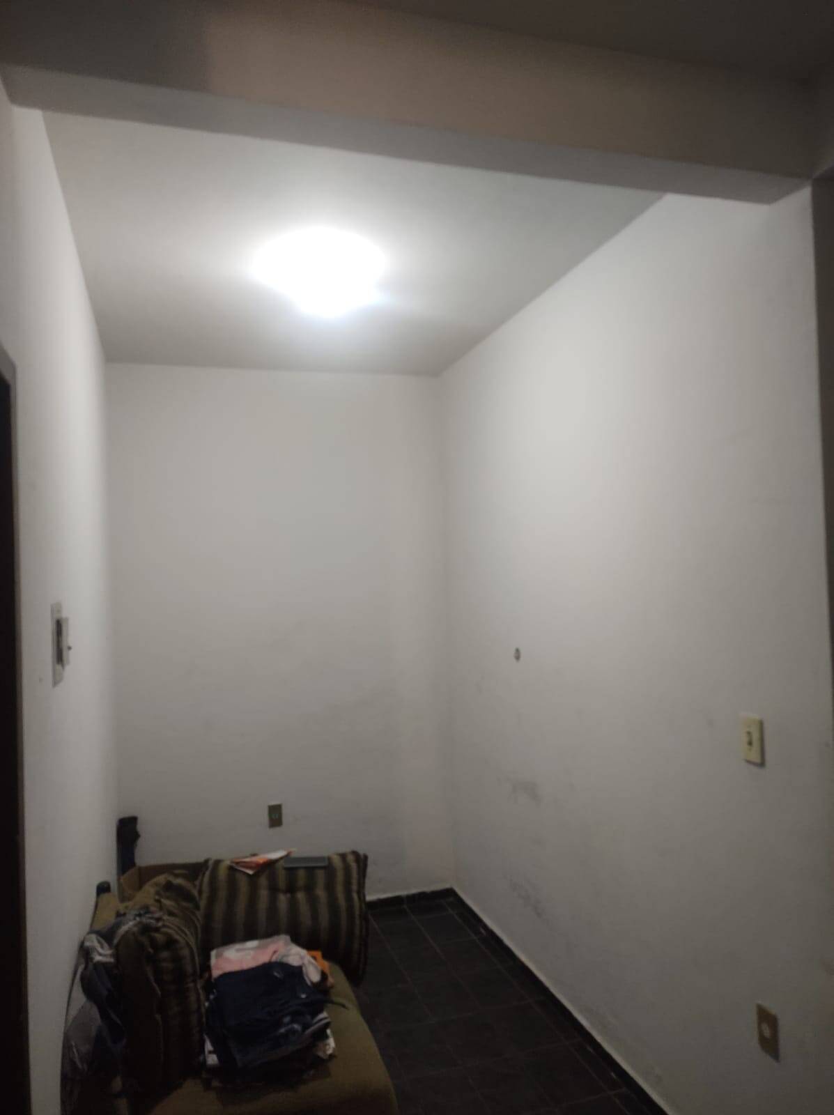 Casa à venda com 3 quartos, 120m² - Foto 9