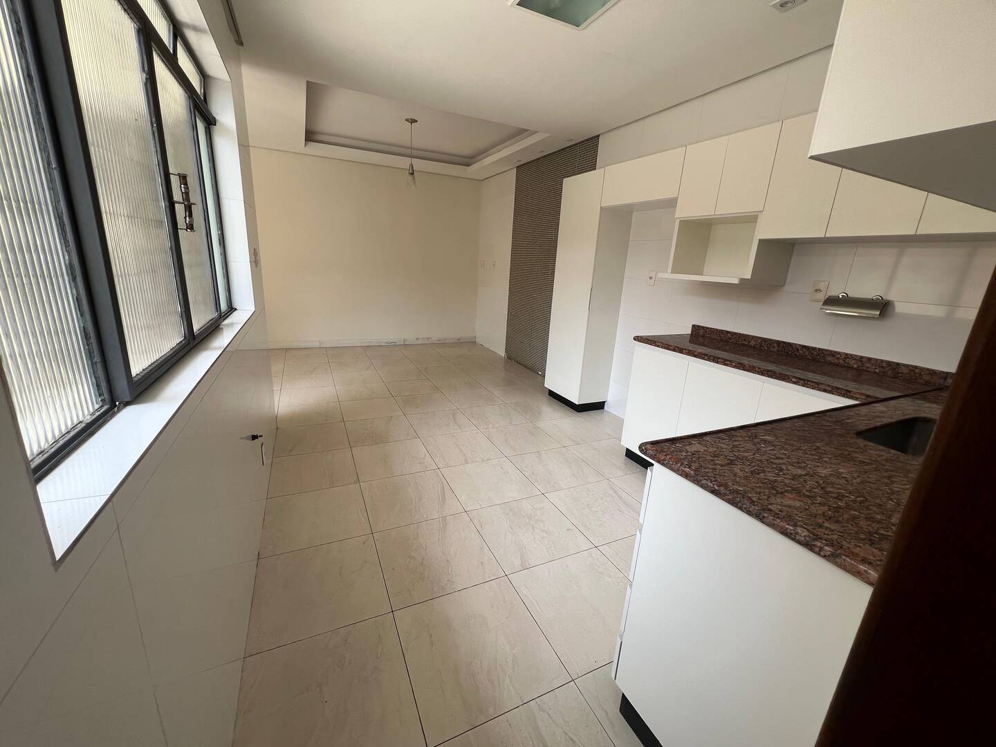 Casa, 4 quartos, 347 m² - Foto 4