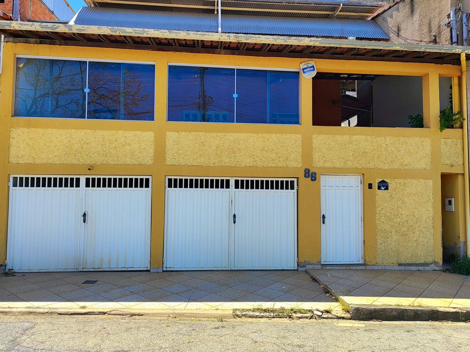 Casa, 4 quartos, 200 m² - Foto 1