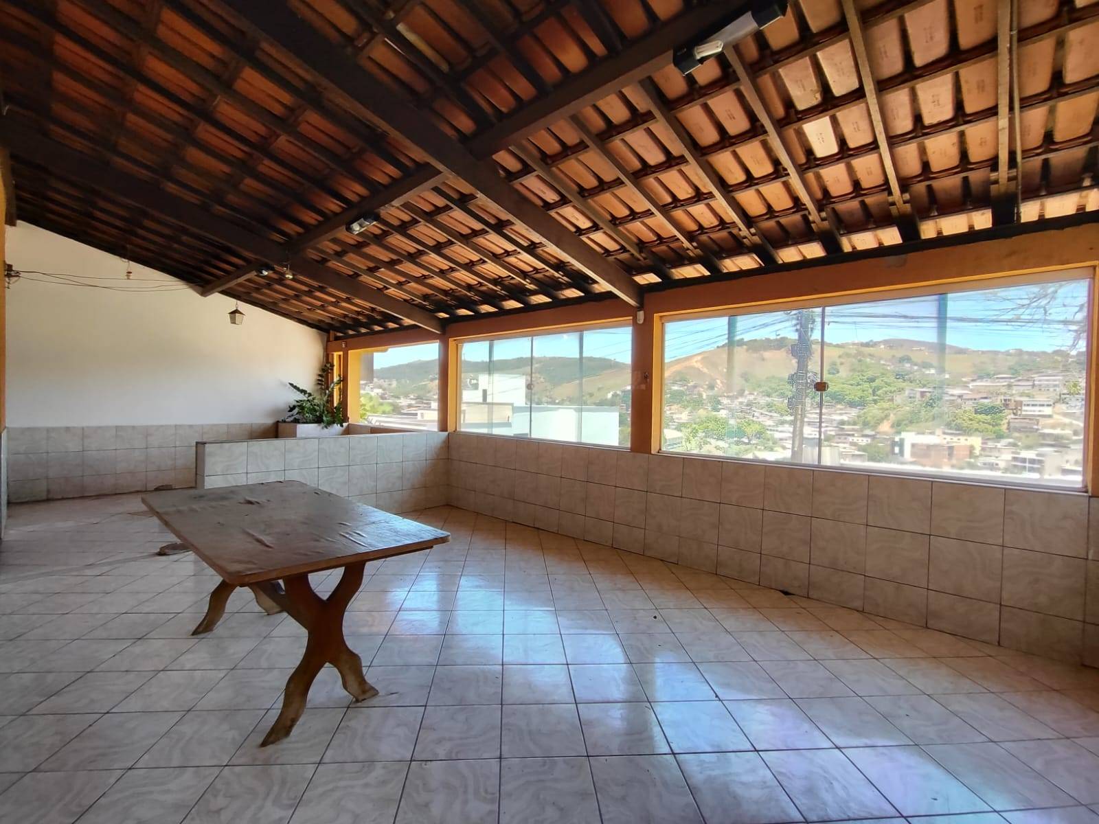 Casa, 4 quartos, 200 m² - Foto 2