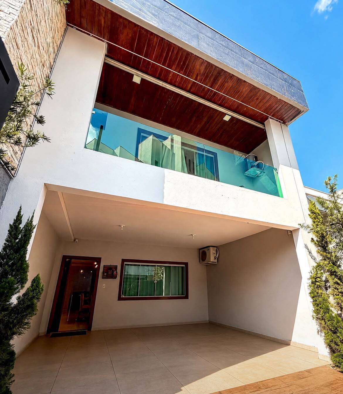 Casa, 3 quartos, 245 m² - Foto 1