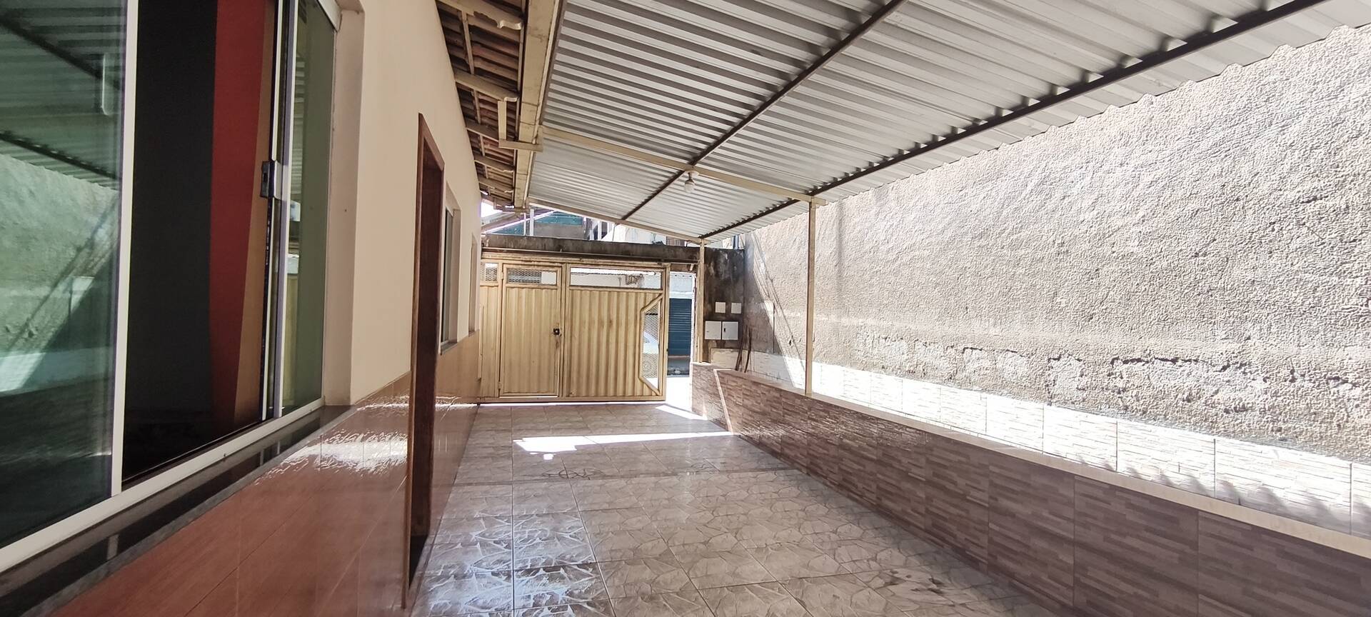 Casa, 1 quarto, 130 m² - Foto 2