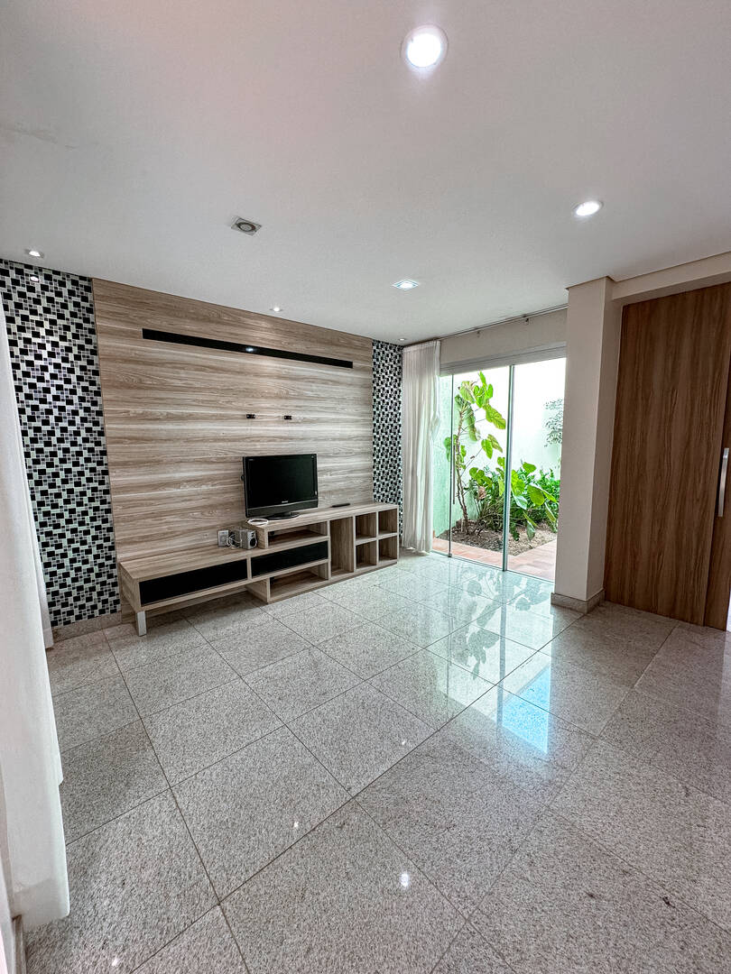 Casa, 4 quartos - Foto 1