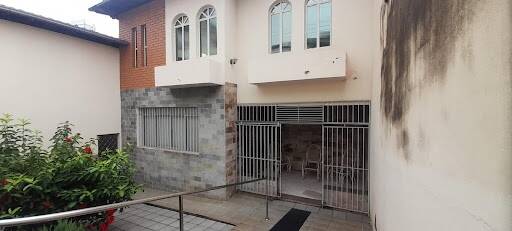 Casa à venda com 3 quartos, 300m² - Foto 4