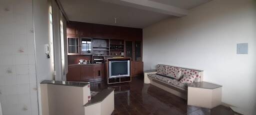 Casa à venda com 3 quartos, 300m² - Foto 9
