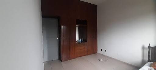Casa à venda com 3 quartos, 300m² - Foto 12