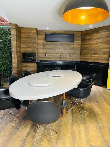 Casa à venda com 2 quartos, 450m² - Foto 6