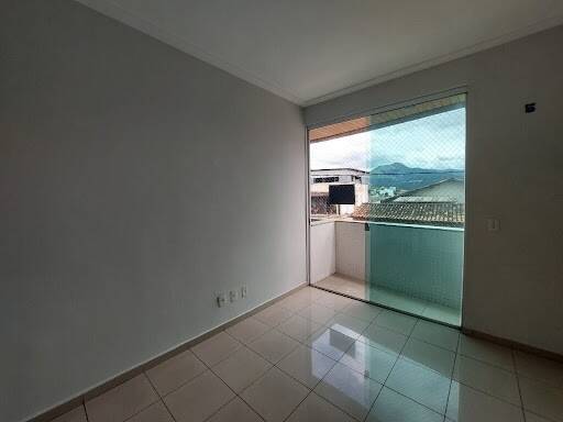 Apartamento à venda com 3 quartos, 86m² - Foto 2