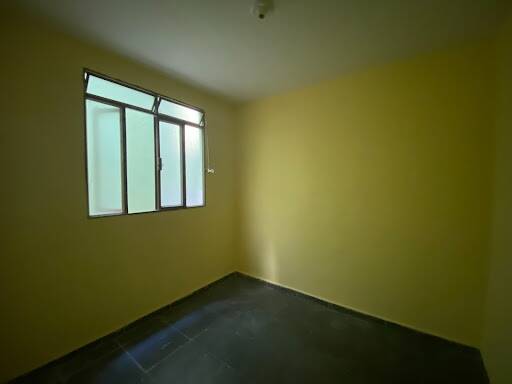 Casa à venda com 6 quartos, 204m² - Foto 1