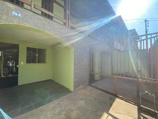 Casa à venda com 6 quartos, 204m² - Foto 7