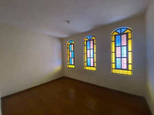 Casa à venda com 6 quartos, 204m² - Foto 10