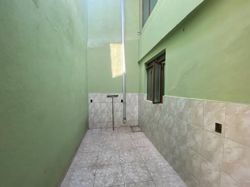 Casa à venda com 6 quartos, 204m² - Foto 12