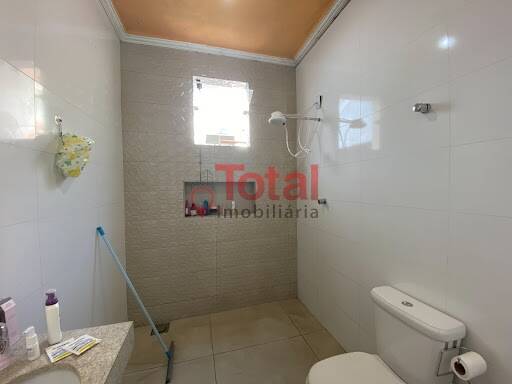 Casa à venda com 3 quartos, 360m² - Foto 4