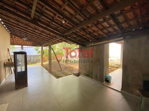 Casa à venda com 3 quartos, 360m² - Foto 6