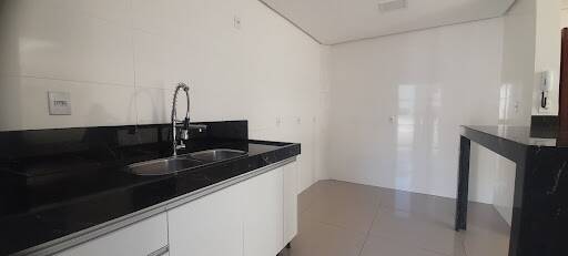 Apartamento à venda com 3 quartos, 133m² - Foto 15