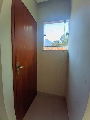 Casa à venda com 4 quartos, 110m² - Foto 2