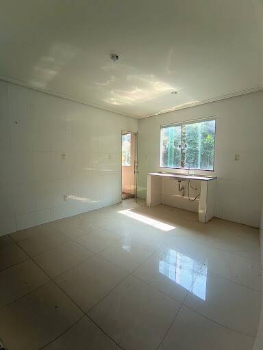 Casa à venda com 4 quartos, 110m² - Foto 6