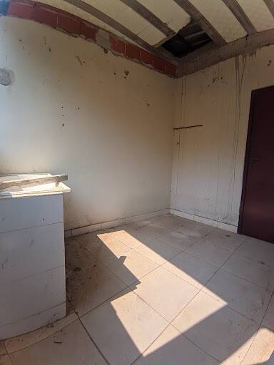Casa à venda com 4 quartos, 110m² - Foto 13