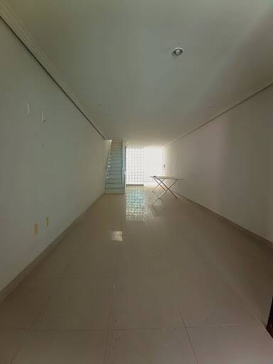 Casa à venda com 4 quartos, 110m² - Foto 15