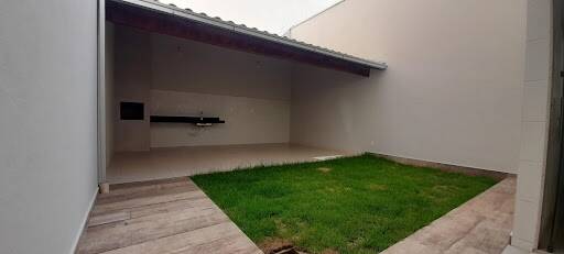 Casa à venda com 3 quartos, 205m² - Foto 1