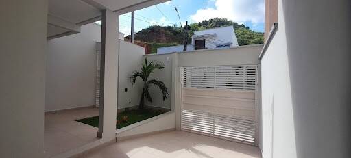 Casa à venda com 3 quartos, 205m² - Foto 8