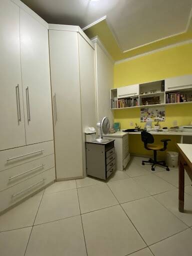 Casa à venda com 6 quartos, 230m² - Foto 6