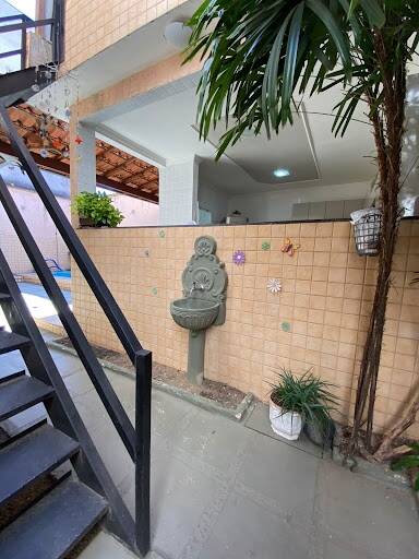 Casa à venda com 6 quartos, 230m² - Foto 16