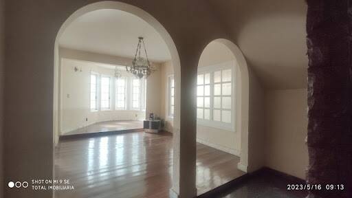 Casa à venda com 4 quartos, 360m² - Foto 7