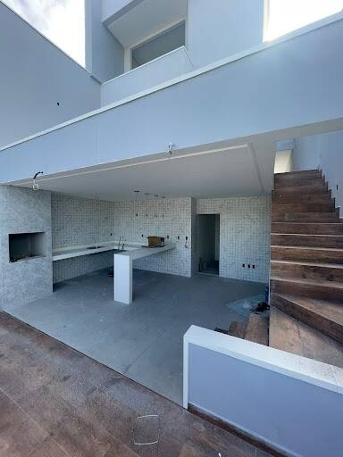 Casa à venda com 3 quartos, 200m² - Foto 14