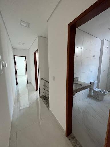 Casa à venda com 3 quartos, 100m² - Foto 12