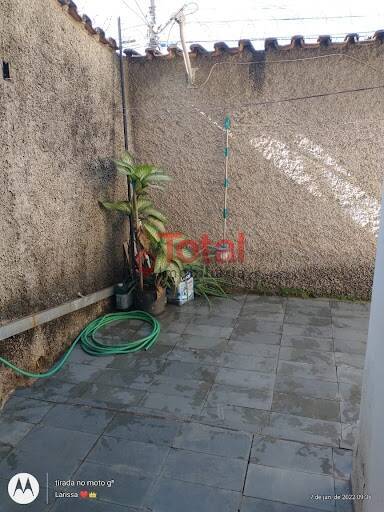 Casa à venda com 4 quartos, 250m² - Foto 3